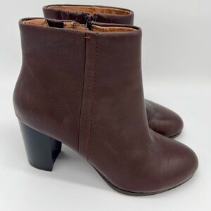 Vionic Kennedy Women's Brown Leather Almond Toe Leather Zipper Ankle Bootie 7.5